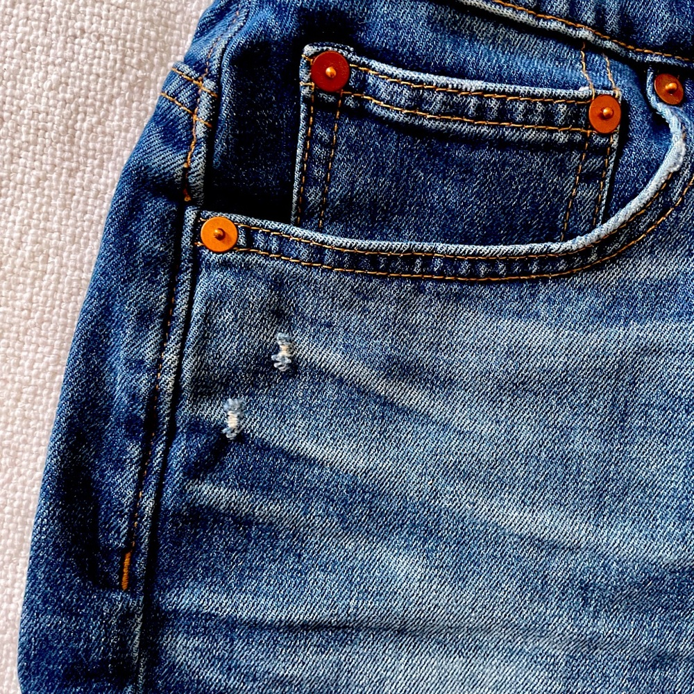 Madewell high rise mid length denim short 28